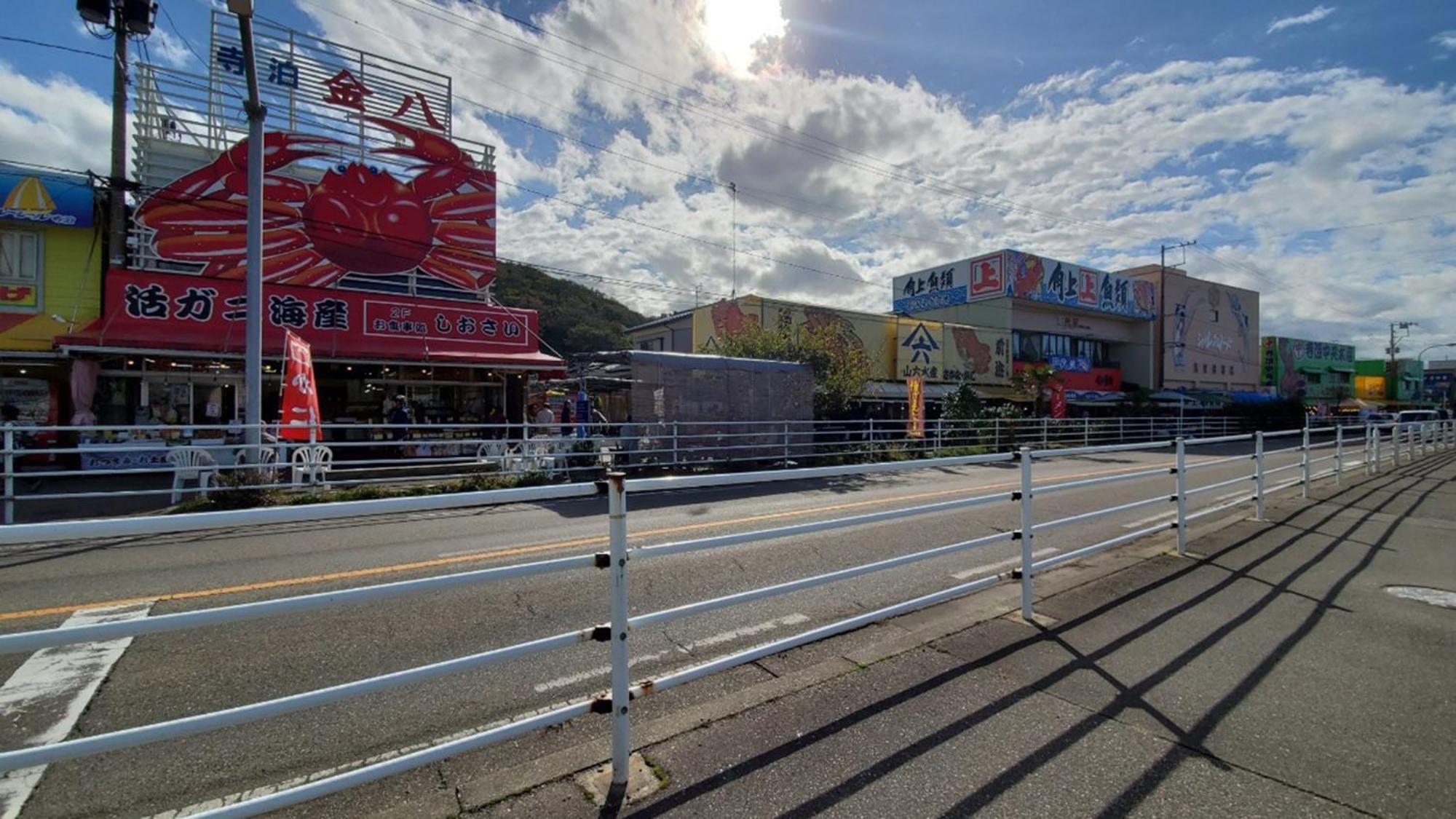 Toyoko Inn Tsubame Sanjo Ekimae Buitenkant foto